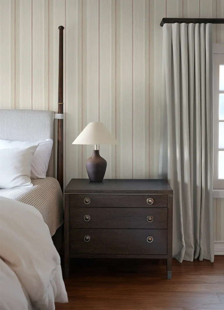Chris Loves Julia Ames Linen Stripe Wallpaper - Red — Ảnh 3