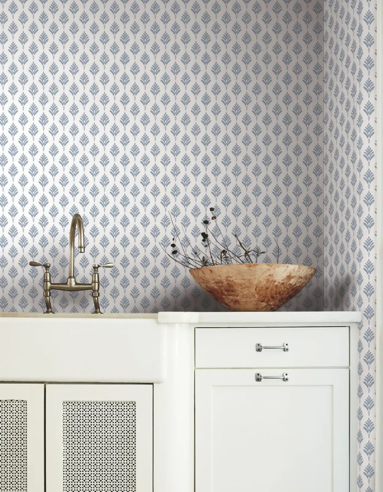 French Scallop Wallpaper - Chambray — Image 4