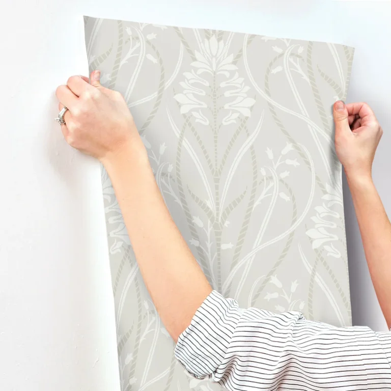 Rosalind Iris Damask Wallpaper - Dove — Ảnh 3