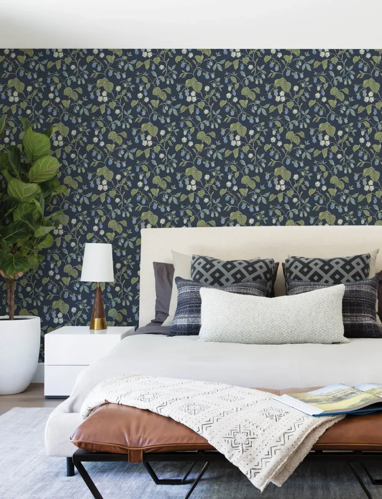 Chesapeake Mercy Berry Vines Wallpaper - Navy — Ảnh 7