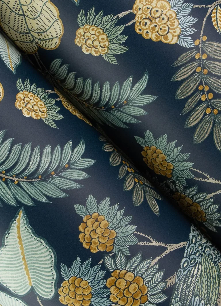 Chris Loves Julia Geneva Peacock Paradise Wallpaper - Dark Blue — Ảnh 4