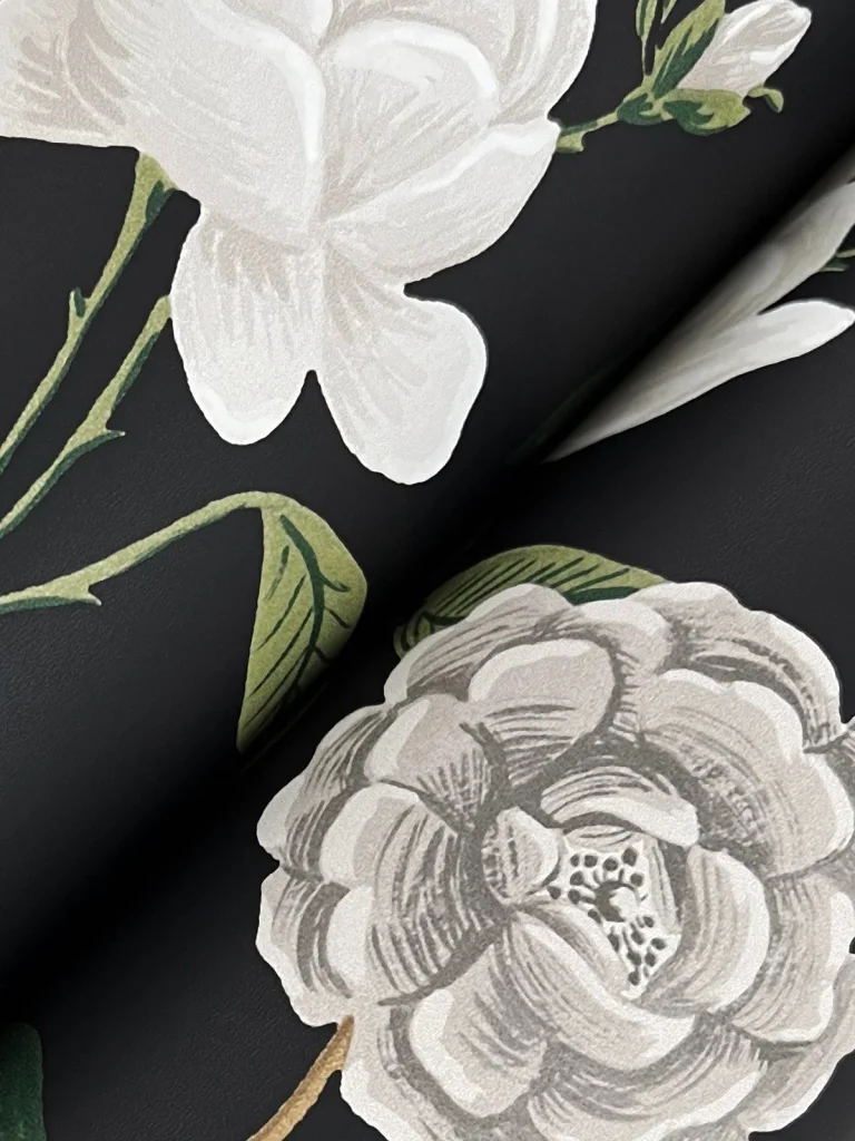 Rifle Paper Co. Roses Wallpaper - Black — Ảnh 4