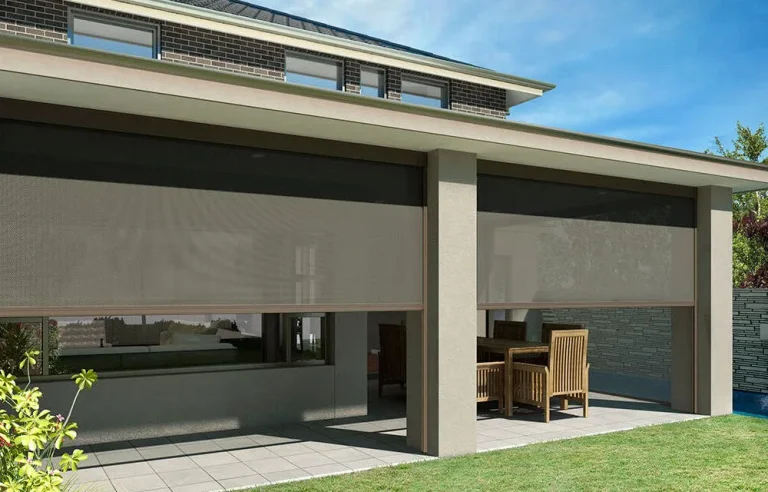 Màn Cuốn Tự Động Ngoài Trời Zipscreen — Image 8