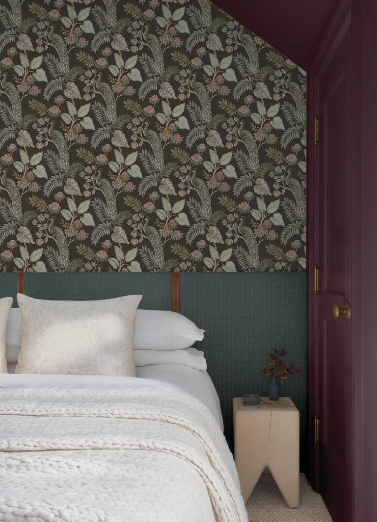 Chris Loves Julia Geneva Peacock Paradise Wallpaper - Peacock — Ảnh 2