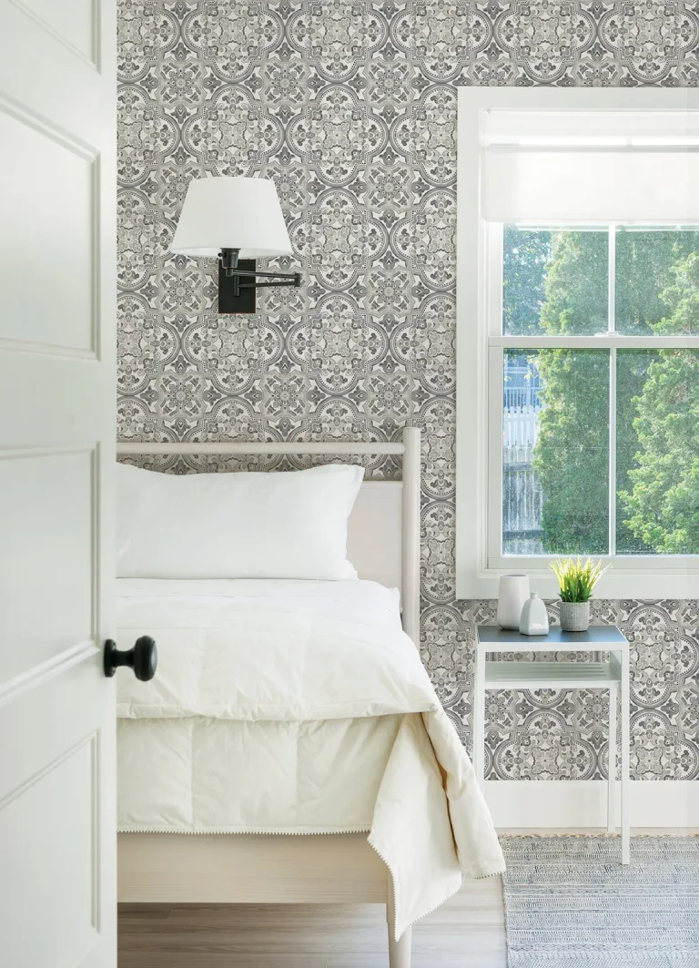 Chesapeake Concord Medallion Wallpaper - Black — Ảnh 2