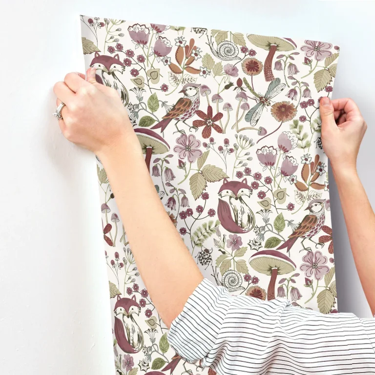Wonder Woodland Animals Wallpaper - Plum — Ảnh 3
