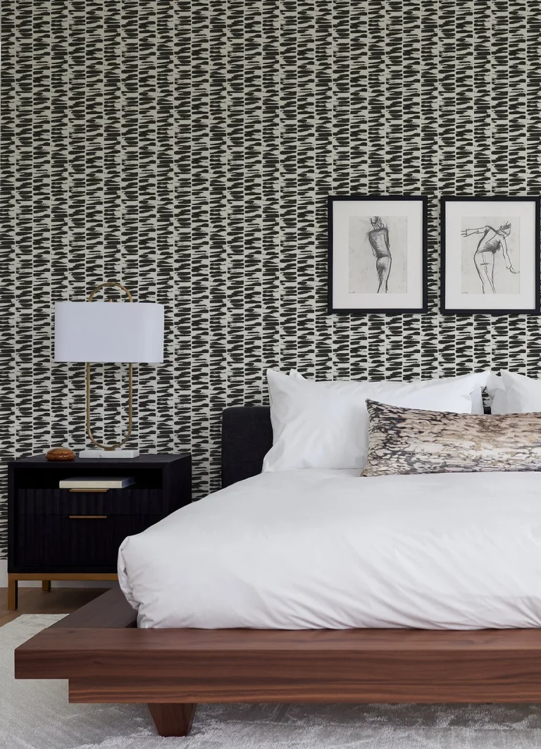 Myrtle Abstract Stripe Wallpaper - Black