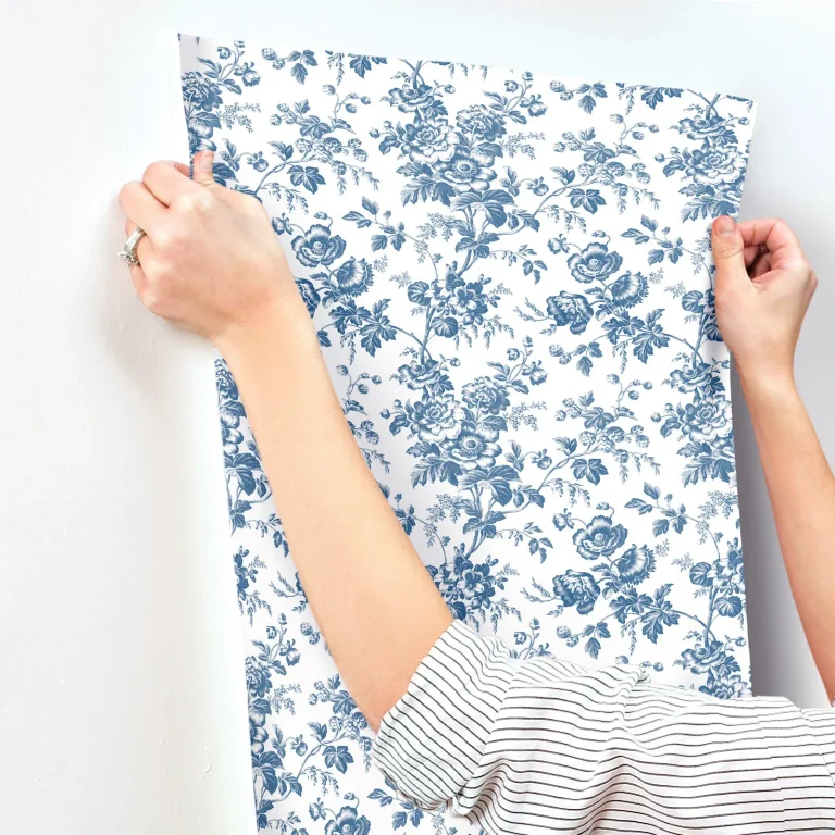 Anemone Toile Wallpaper - Navy — Ảnh 3