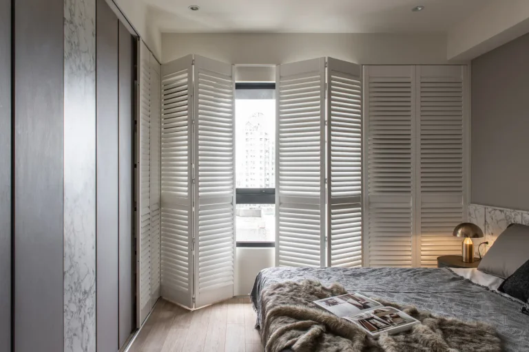 Cửa chớp lật / Cửa lá sách Norman - Woodlore® Composite Shutters — Image 6