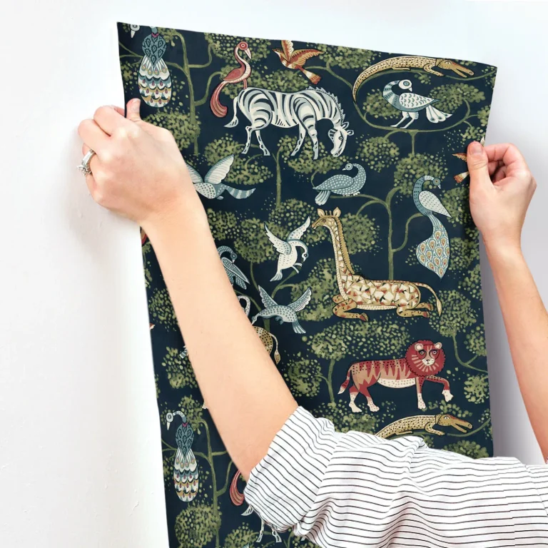 Rigby Jungle Animals Wallpaper - Navy — Ảnh 5