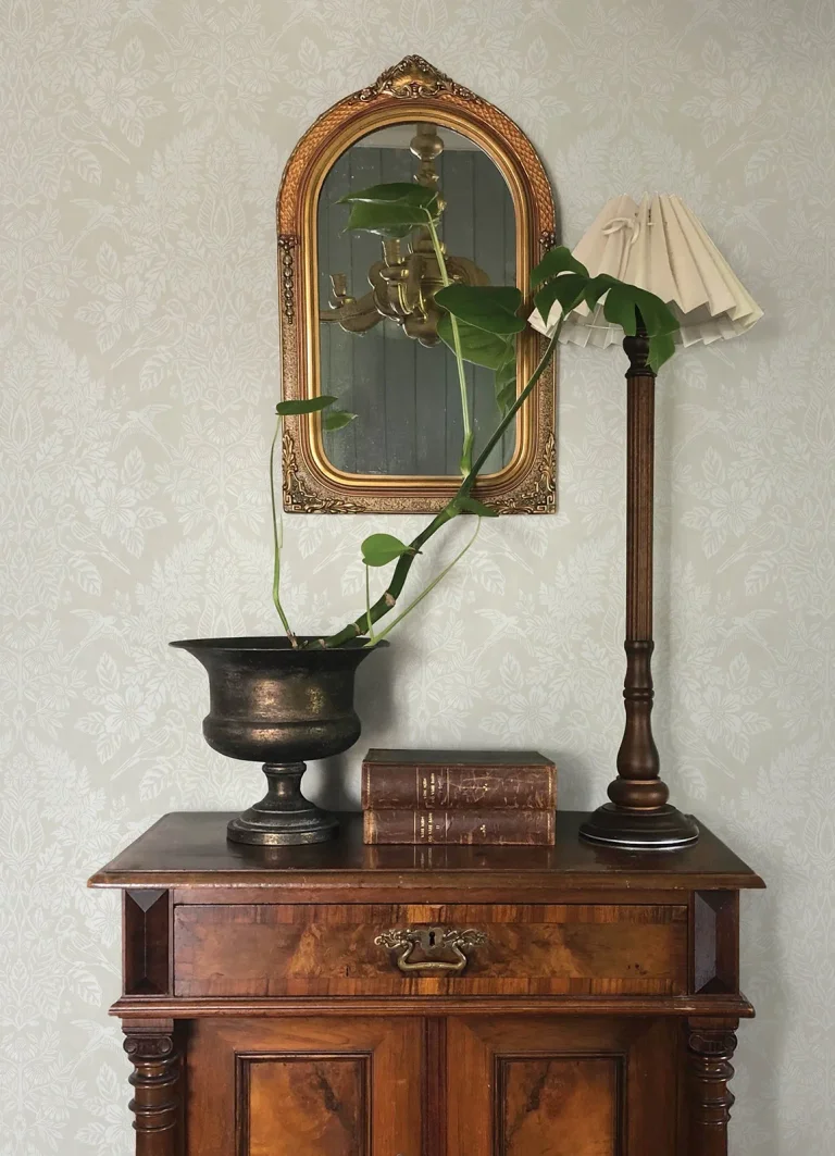 Chris Loves Julia Finch Woodland Damask Wallpaper - Ivory — Image 4