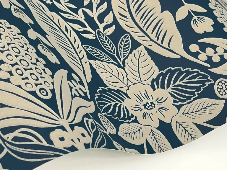 Rifle Paper Co. Pineapple Damask Wallpaper - Navy — Ảnh 4