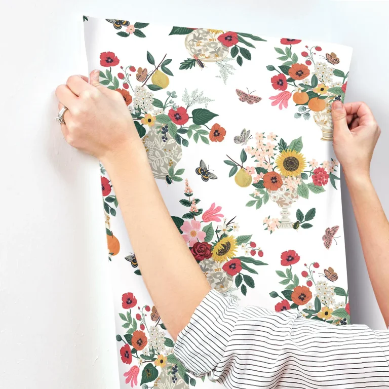 Rifle Paper Co. Flower Studies Wallpaper - Rose Multi — Ảnh 2