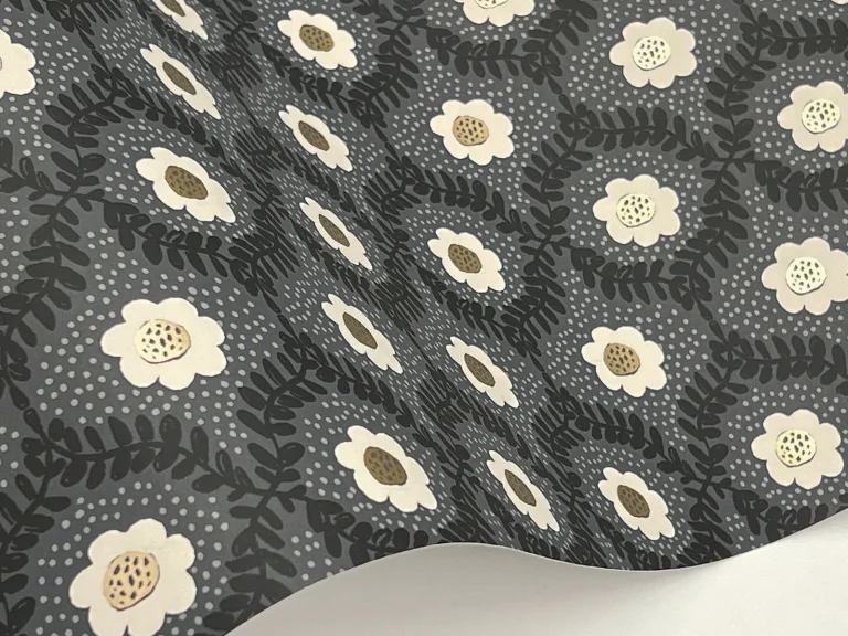 Rifle Paper Co. Emma Wallpaper - Black — Ảnh 6