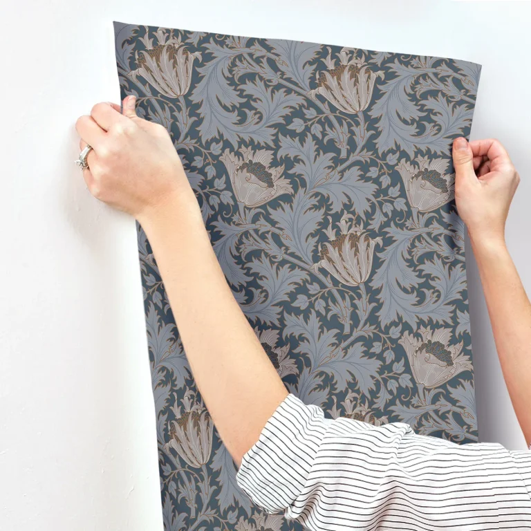 Anemone Floral Trail Wallpaper - Dark Blue — Image 5
