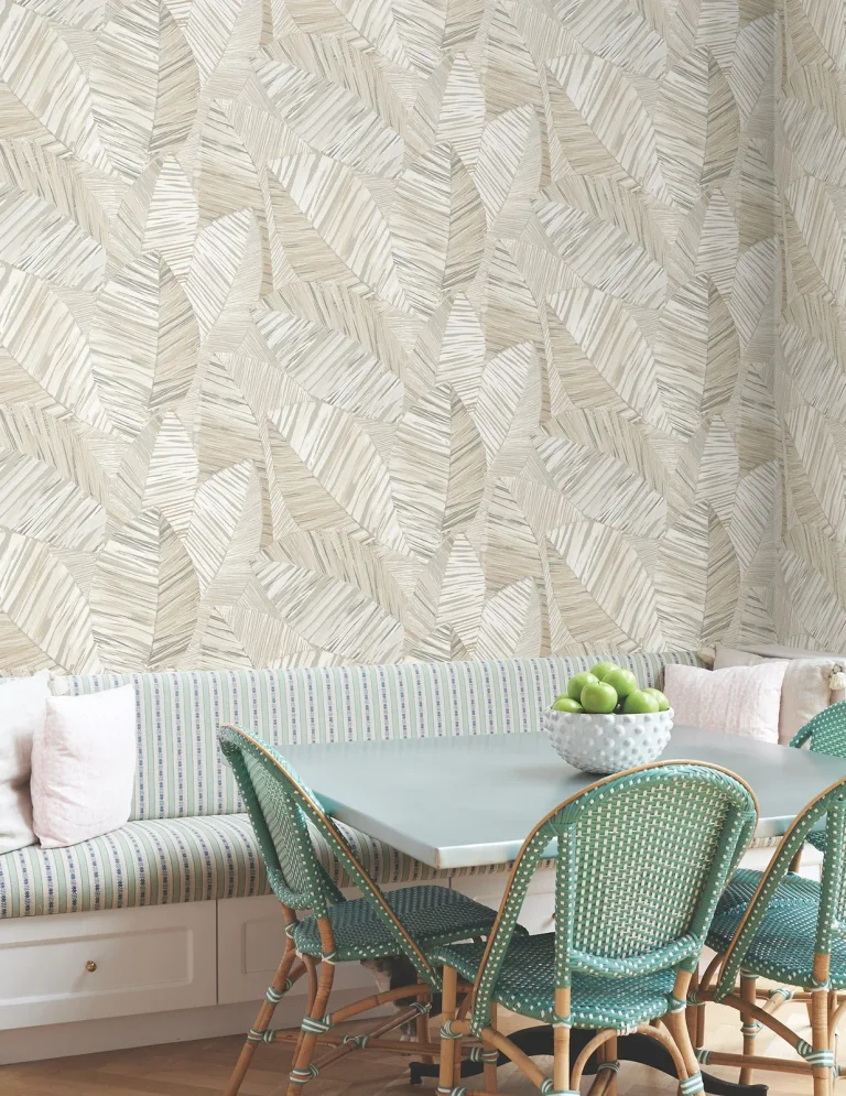 Crown Canopy Palm Peel and Stick Wallpaper - Neutral