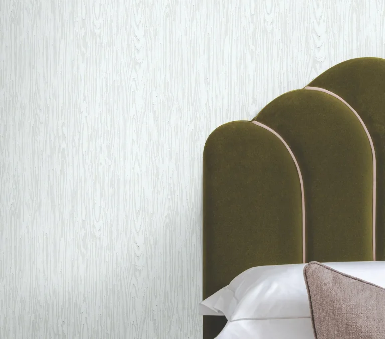 Ronald Redding Heartwood Wallpaper - Whitewash — Image 4