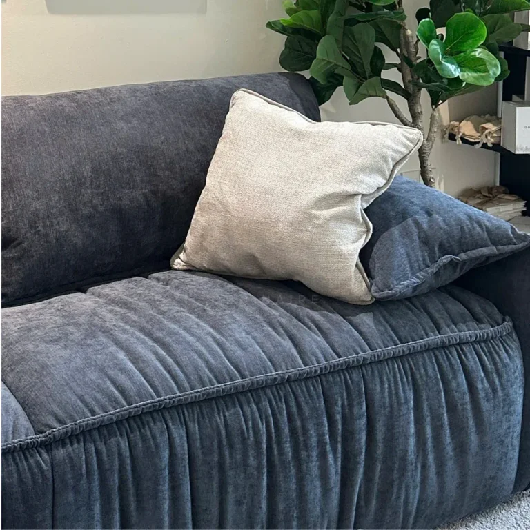 NERISSA SOFA - SAMPLE — Image 3