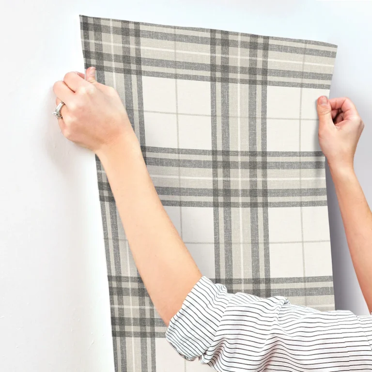 Chesapeake Cabin Check Plaid Wallpaper - Charcoal — Image 5
