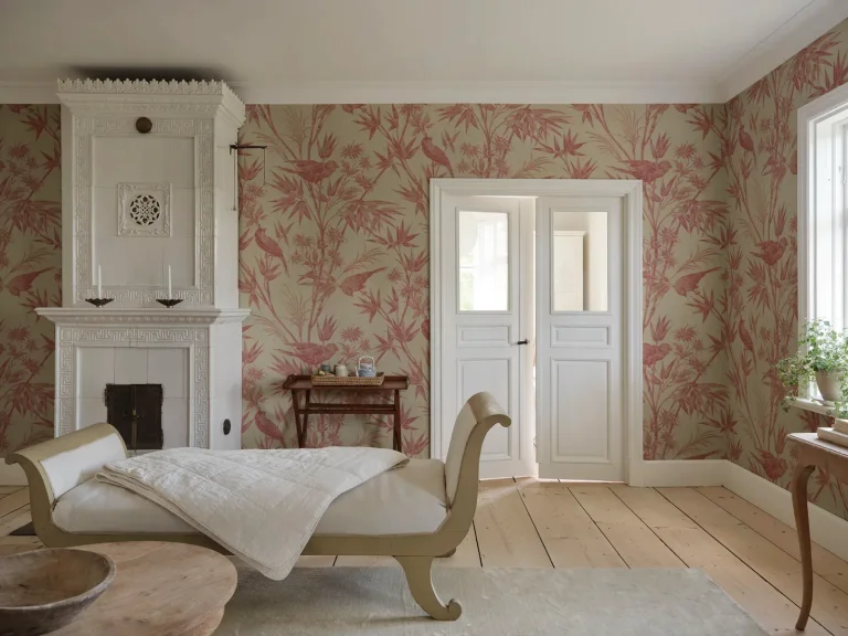 Celeste Mural, Red – Striking Botanical Elegance — Ảnh 3