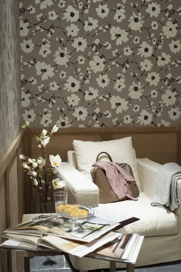 Metal Velvet Flower And Lin Coco — Image 2