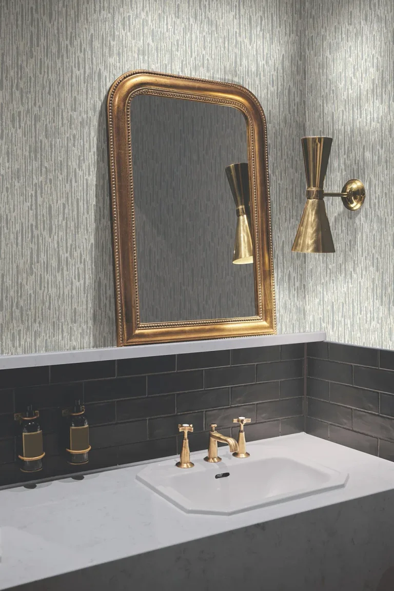 Metallic Cascade Wallpaper - Cream/Silver