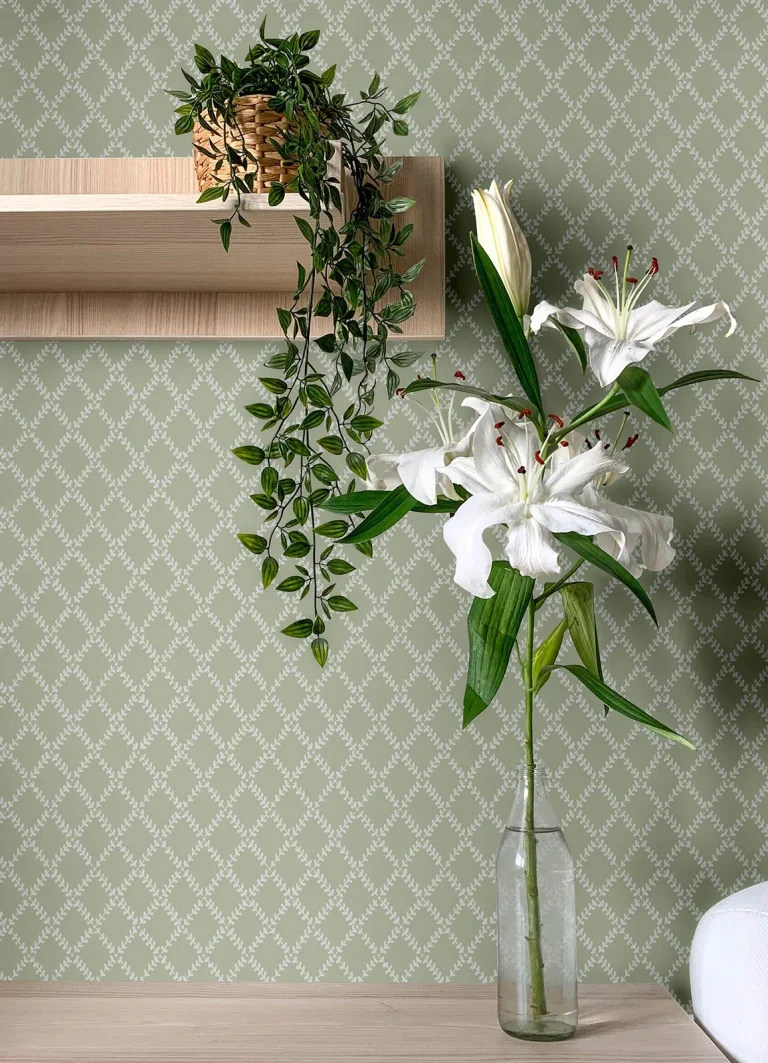Trevor Leaf Trellis Wallpaper - Moss — Image 3
