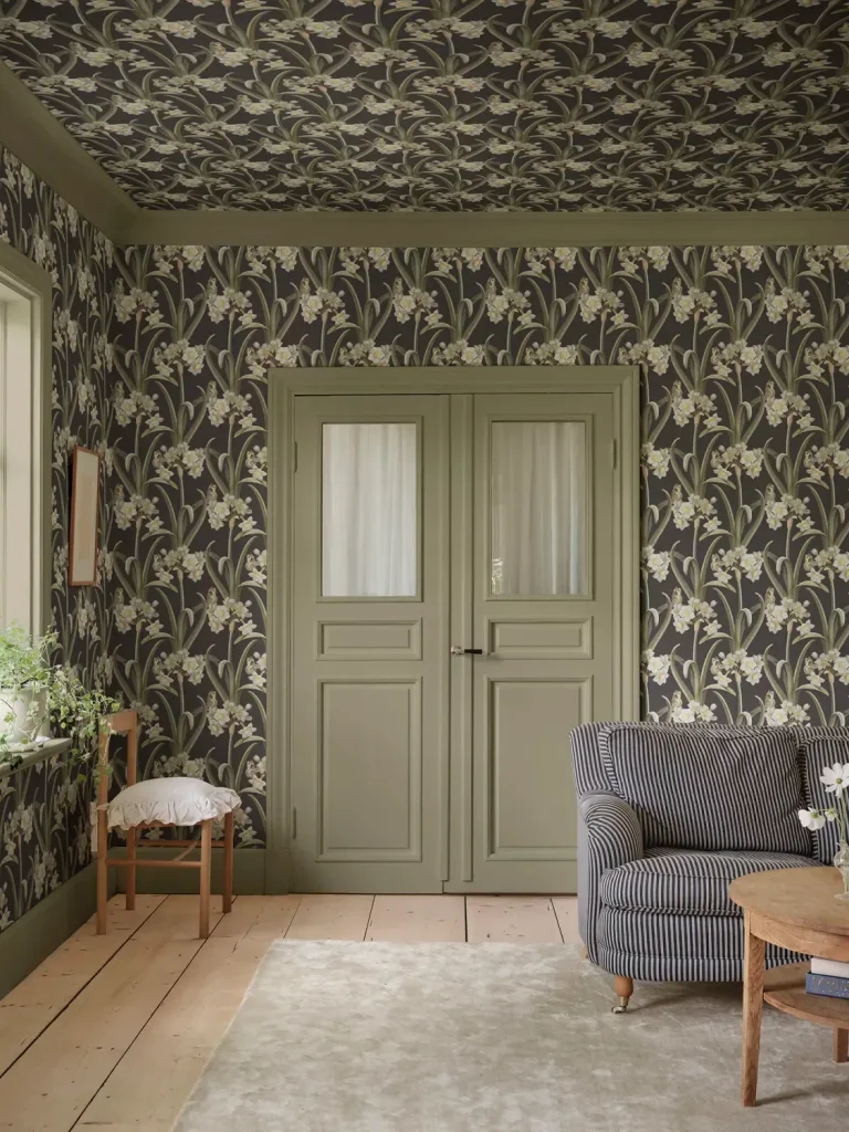 Lilian, Charcoal – Dramatic Floral — Ảnh 2