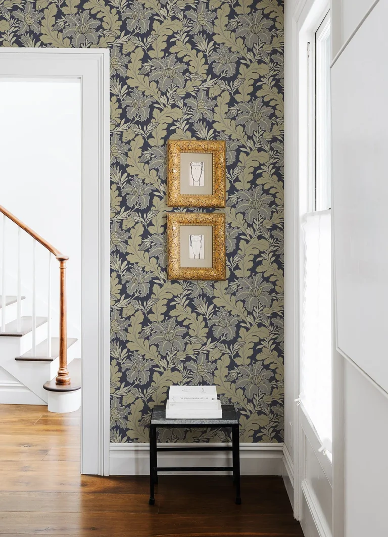Butterfield Floral Wallpaper - Navy — Ảnh 2