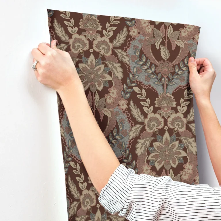 Chris Loves Julia Collins Damask Wallpaper - Plum — Ảnh 2