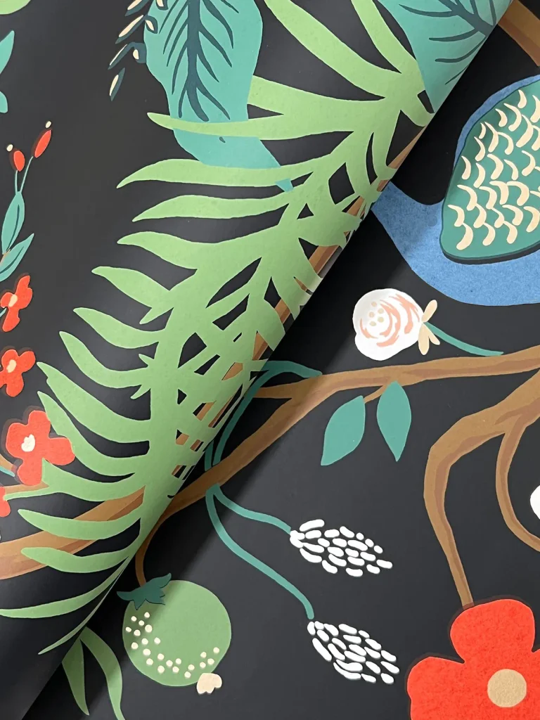Rifle Paper Co. Peacock Wallpaper - Charcoal — Ảnh 4