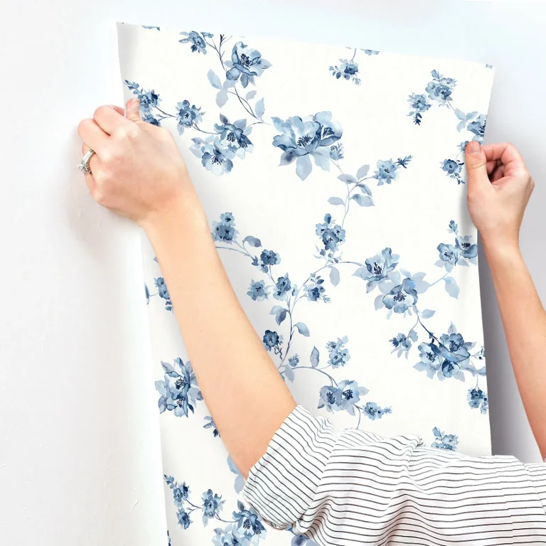 Chesapeake Festival Floral Trailing Wallpaper - Blue — Ảnh 3