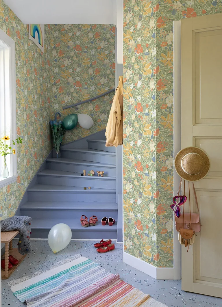 Midsommar Floral Medley Wallpaper - Sage — Ảnh 2