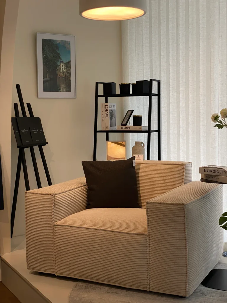 BOLD ARMCHAIR — Image 11