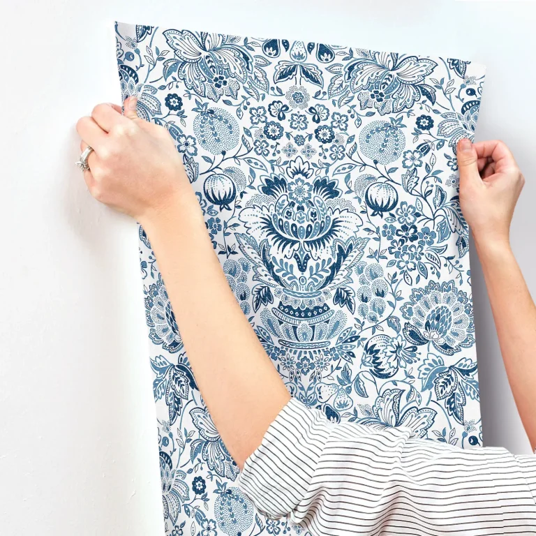 Blanche Floral Damask Wallpaper - Blue — Ảnh 2