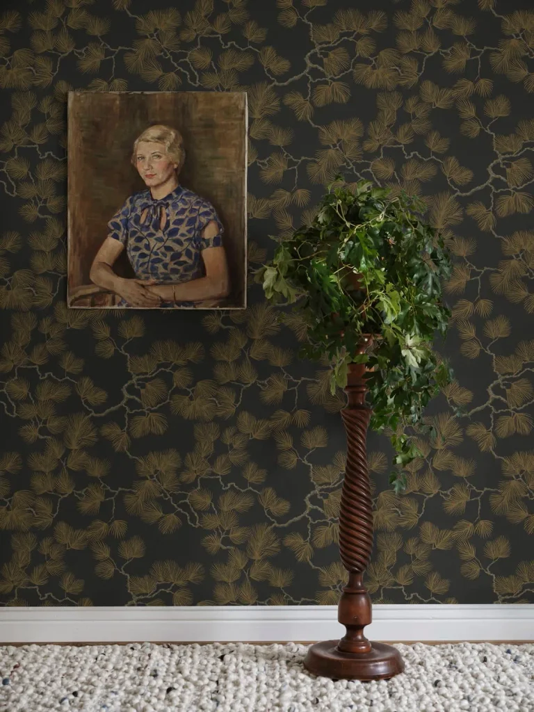 Pine Black — Image 4