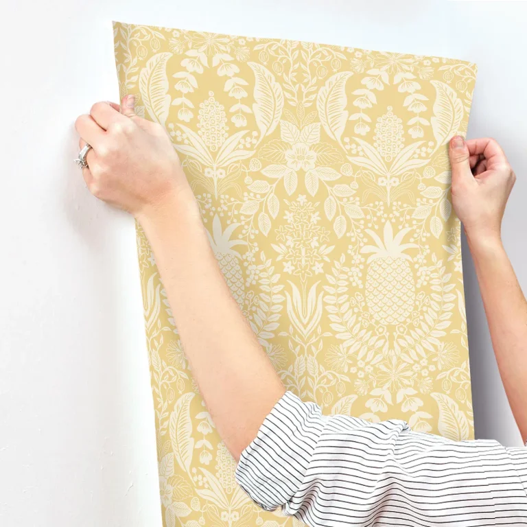 Rifle Paper Co. Pineapple Damask Wallpaper - Yellow — Ảnh 3