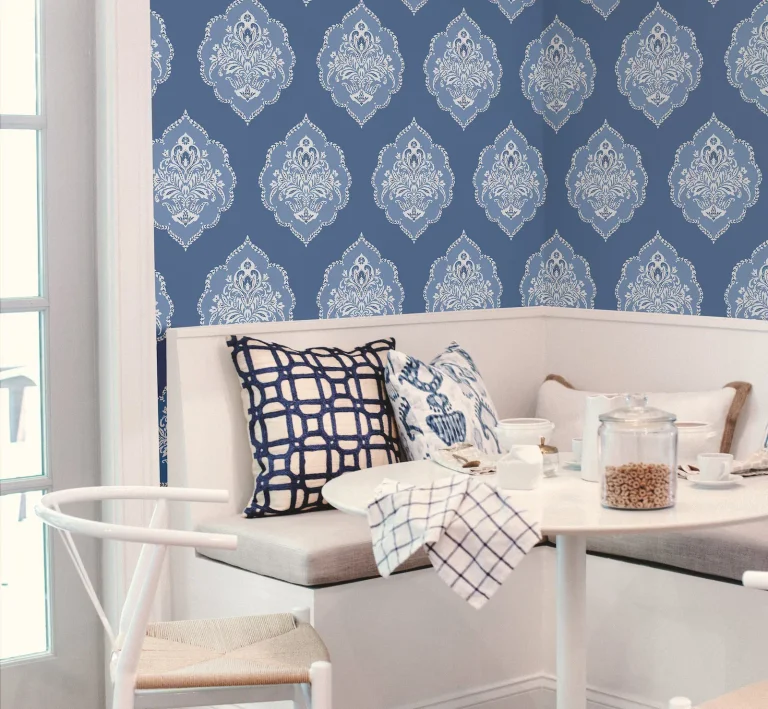 Signet Medallion Damask Wallpaper - Cobalt — Ảnh 3
