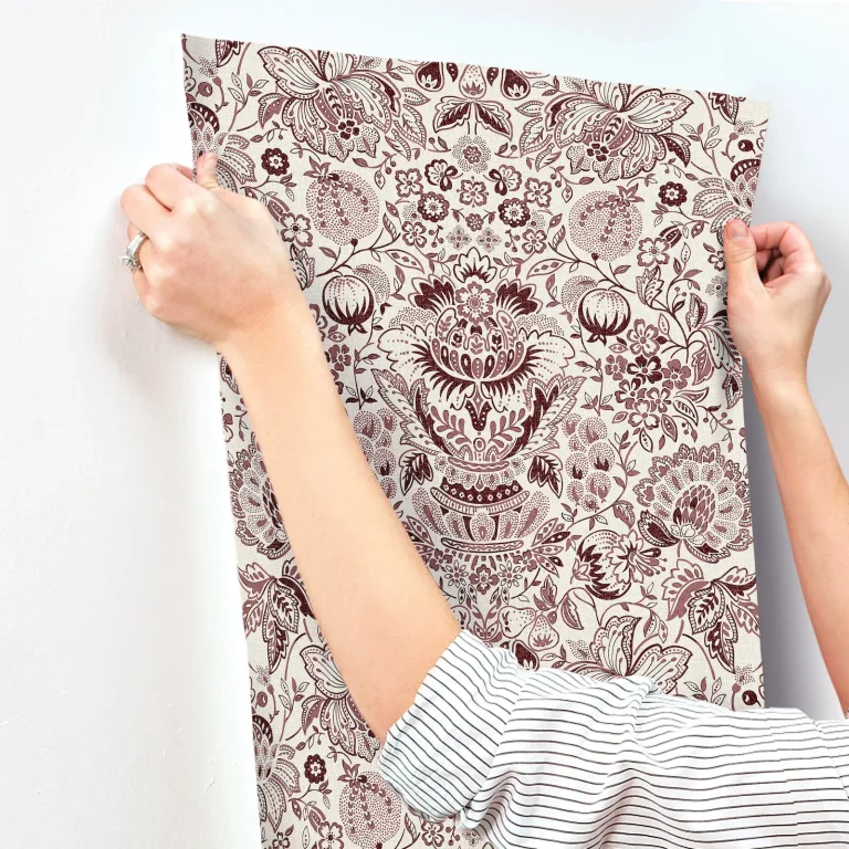 Blanche Floral Damask Wallpaper - Plum — Ảnh 5