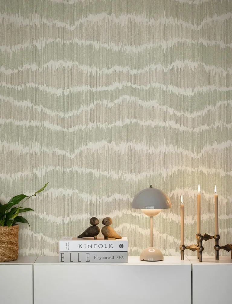 Wiggle Ikat Stripe Wallpaper - Natural/Green