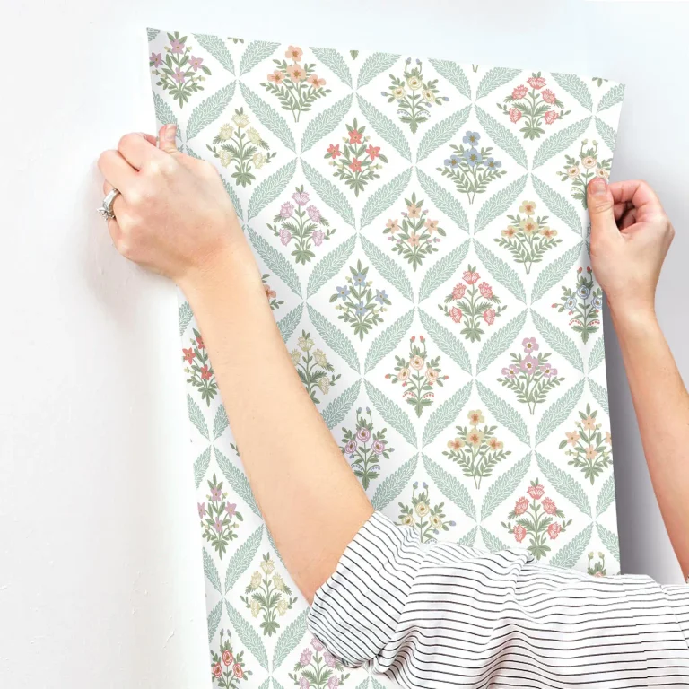Rifle Paper Co. Estee Garden Wallpaper - Pastel Multi — Ảnh 3