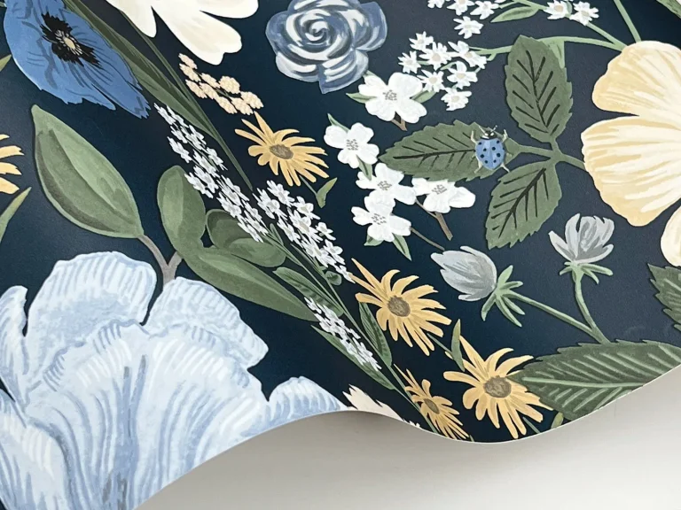 Rifle Paper Co. Blossom Wallpaper - Navy — Ảnh 5