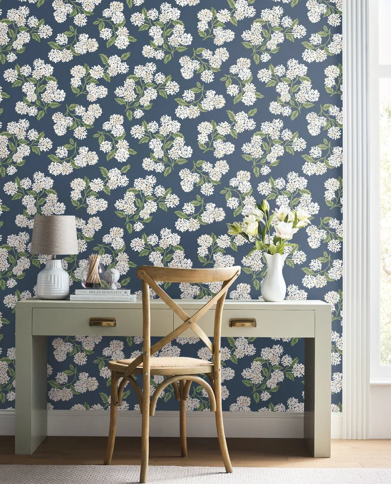 Rifle Paper Co. Hydrangea Peel and Stick Wallpaper - Navy & White — Ảnh 5