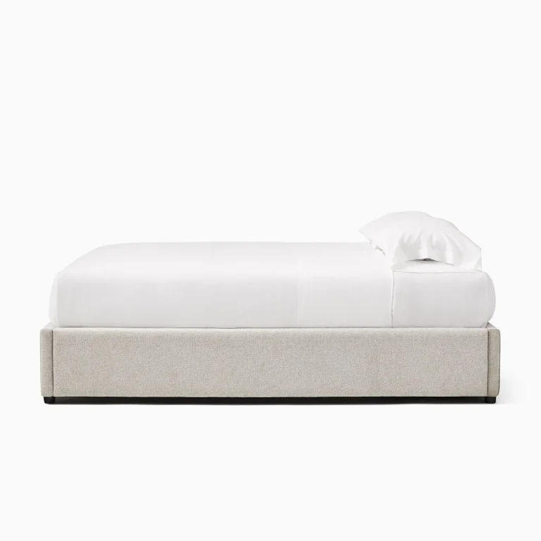 NO HEADBOARD BED — Image 3