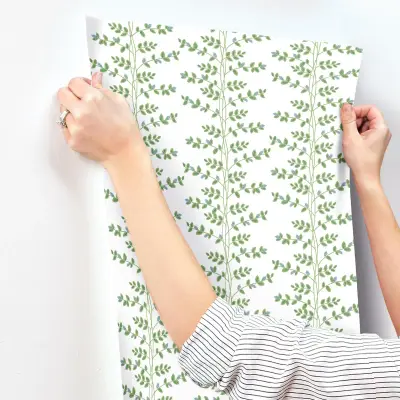 Rifle Paper Co. Climbing Vine Wallpaper - White & Blue