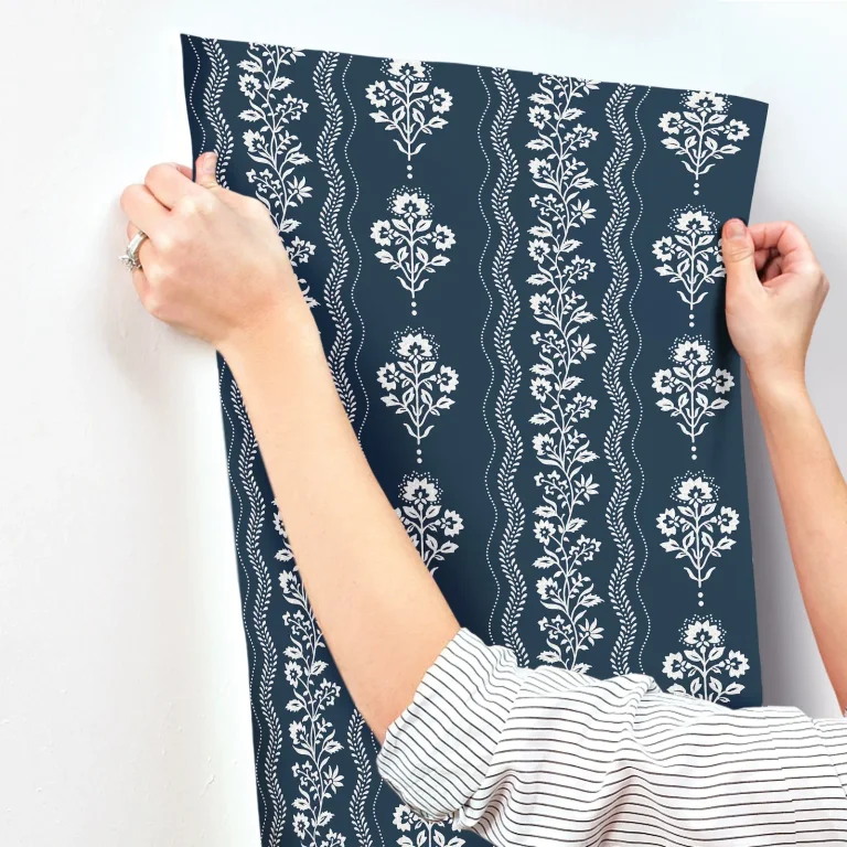 Chesapeake Lenea Floral Stripe Wallpaper - Navy — Ảnh 4