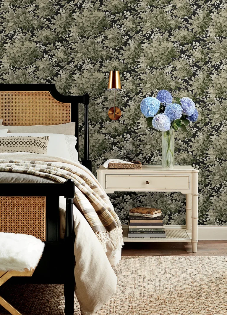 Greenwood Deciduous Wallpaper - Black — Ảnh 2