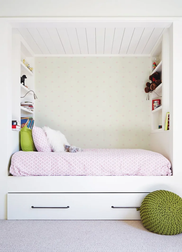 Chesapeake Bea Crowns Wallpaper - Light Pink — Ảnh 2
