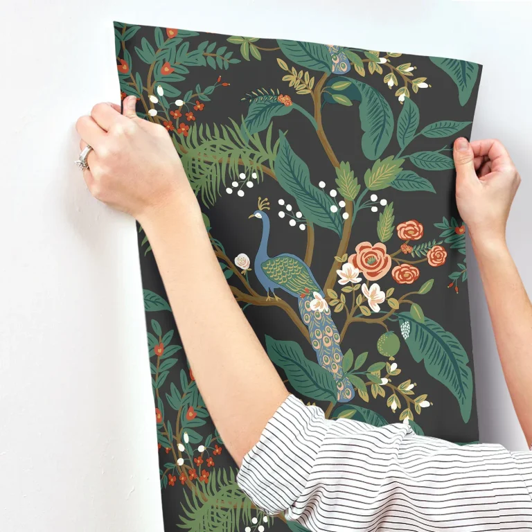 Rifle Paper Co. Peacock Wallpaper - Charcoal — Ảnh 3