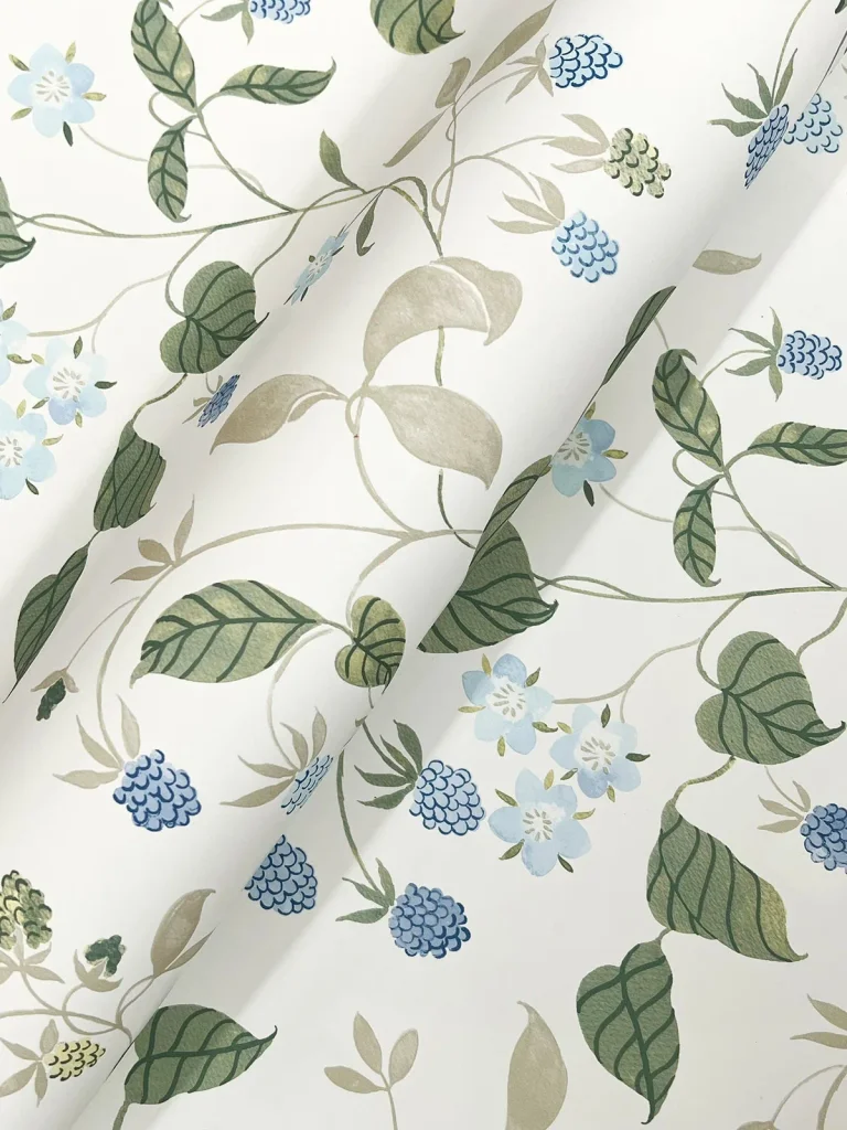 Chesapeake Mercy Berry Vines Wallpaper - White — Ảnh 2
